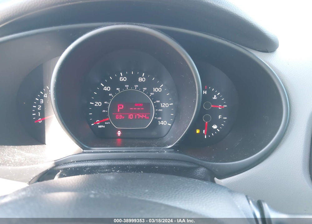 2015 KIA SOUL VIN: KNDJN2A24F7135855