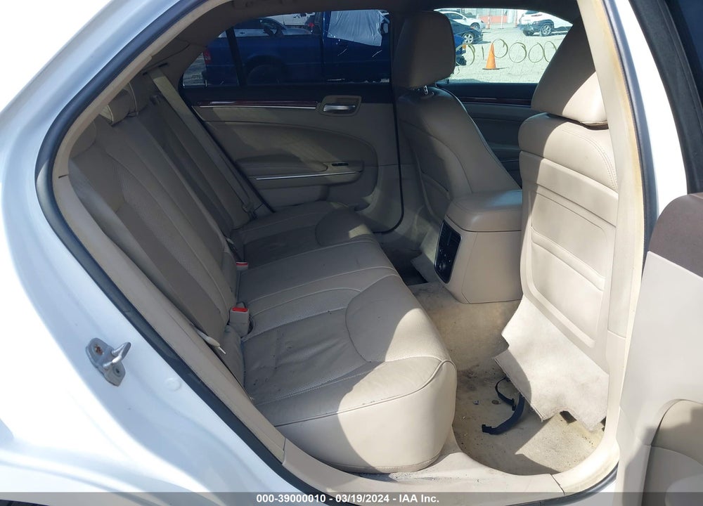 2011 CHRYSLER 300C VIN: 2C3CA6CT4BH564093