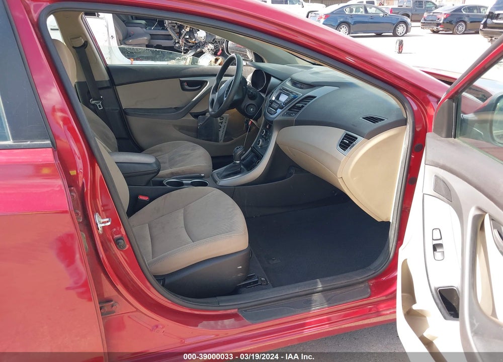 2014 HYUNDAI ELANTRA SE VIN: 5NPDH4AE9EH470582