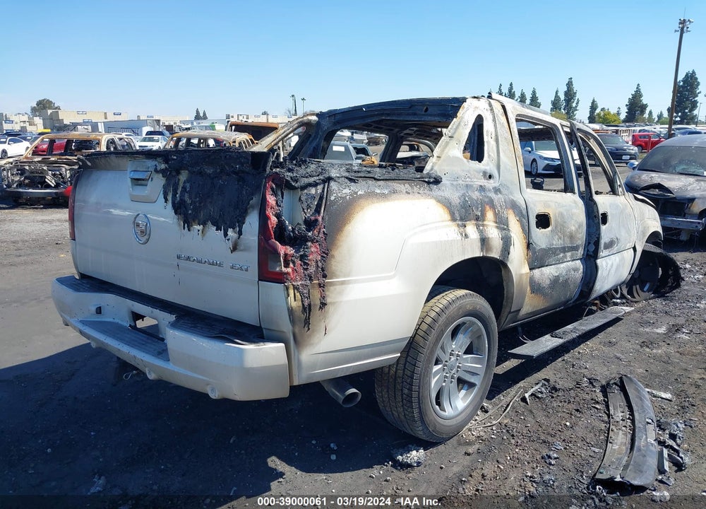 2005 CADILLAC ESCALADE EXT STANDARD VIN: 3GYEK62N35G248025