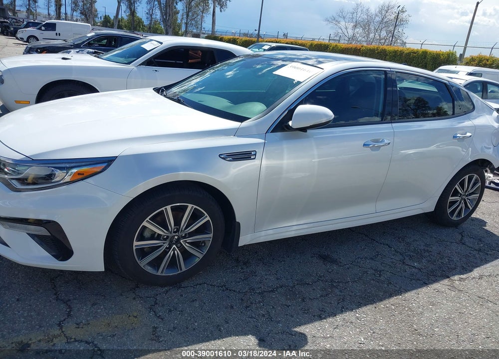 2019 KIA OPTIMA LX VIN: 5XXGT4L30KG329477
