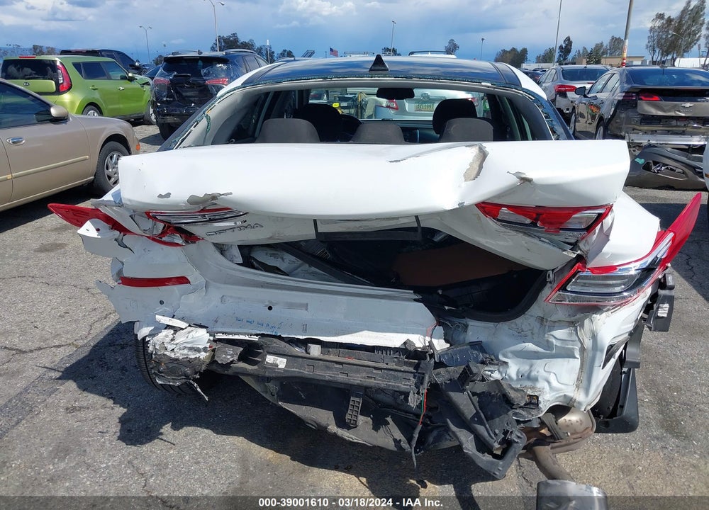 2019 KIA OPTIMA LX VIN: 5XXGT4L30KG329477