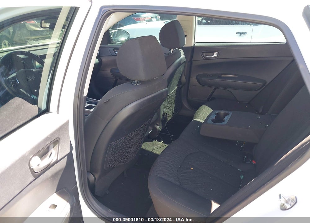 2019 KIA OPTIMA LX VIN: 5XXGT4L30KG329477