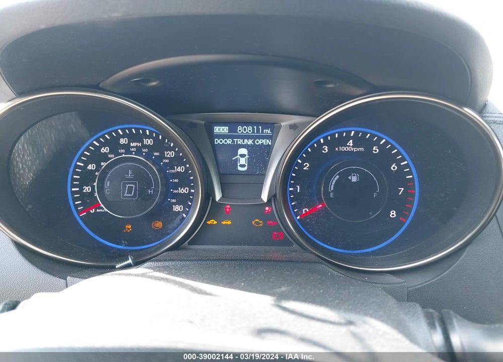 2016 HYUNDAI GENESIS 3.8 BASE VIN: KMHHT6KJ3GU134616