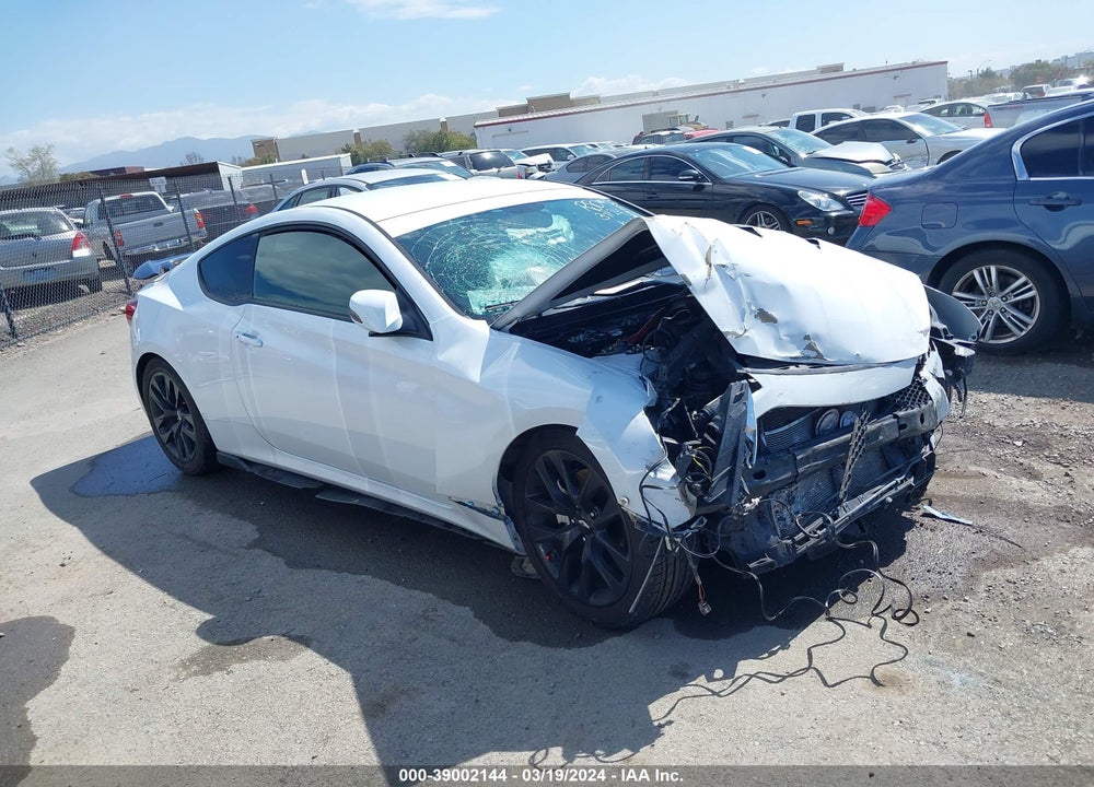 2016 HYUNDAI GENESIS 3.8 BASE VIN: KMHHT6KJ3GU134616