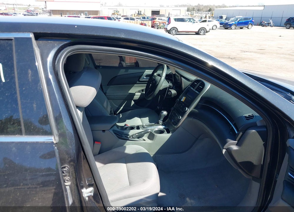 2015 CHEVROLET MALIBU LS VIN: 1G11B5SL5FF181808