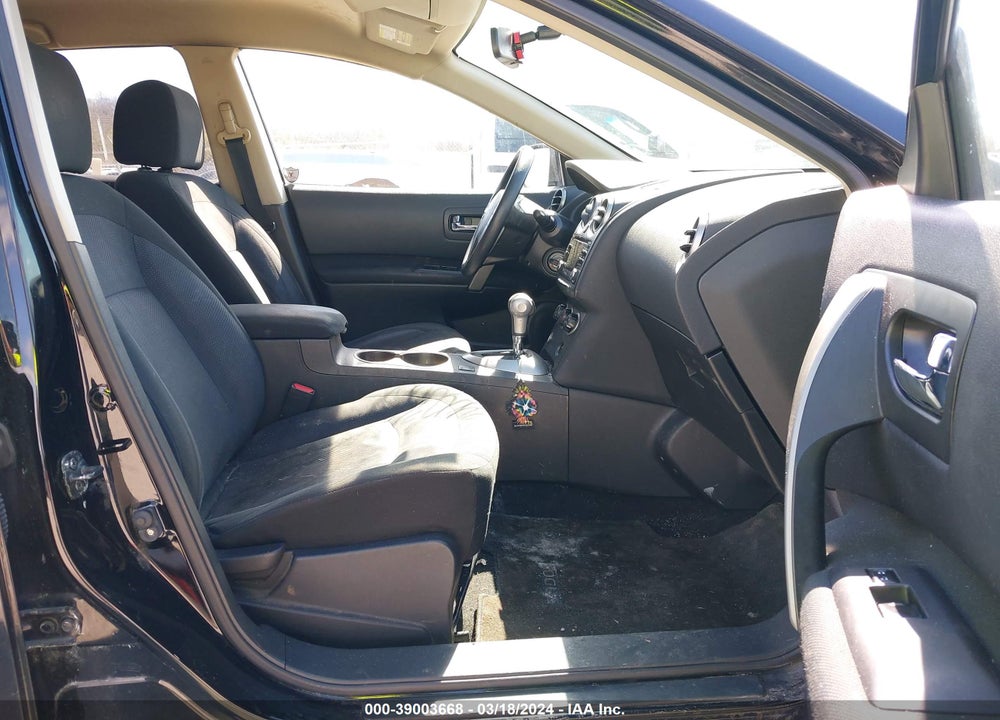 2013 NISSAN ROGUE S VIN: JN8AS5MV3DW661157