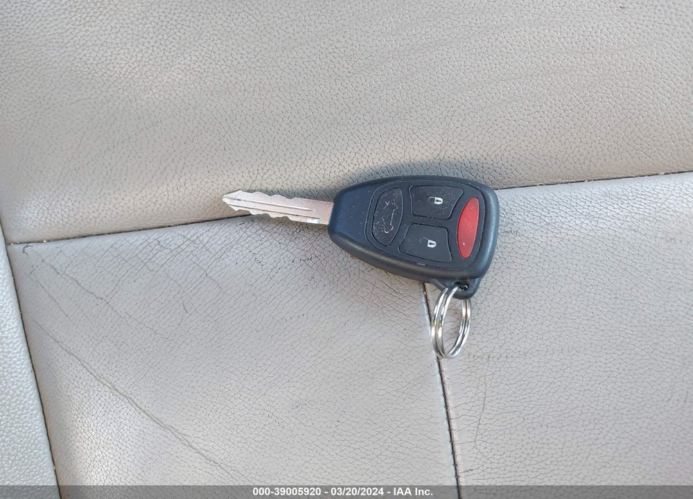2005 CHRYSLER 300 TOURING VIN: 2C3JA53G75H678212