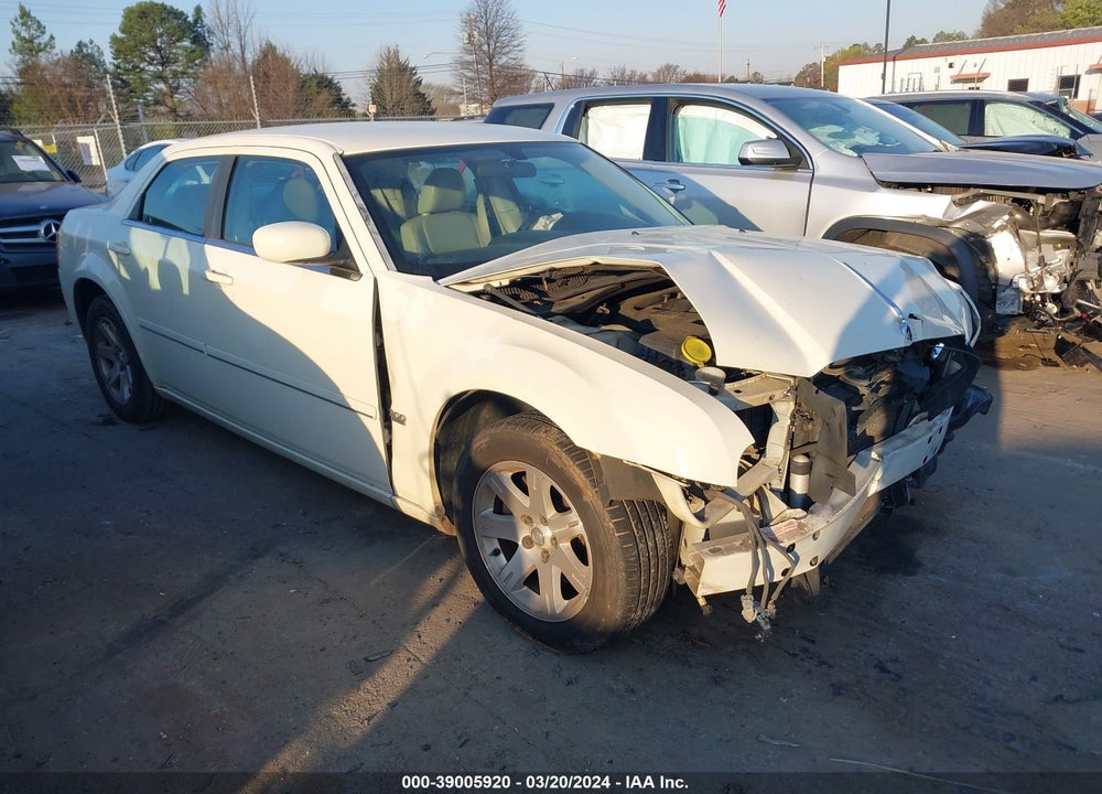 2005 CHRYSLER 300 TOURING VIN: 2C3JA53G75H678212