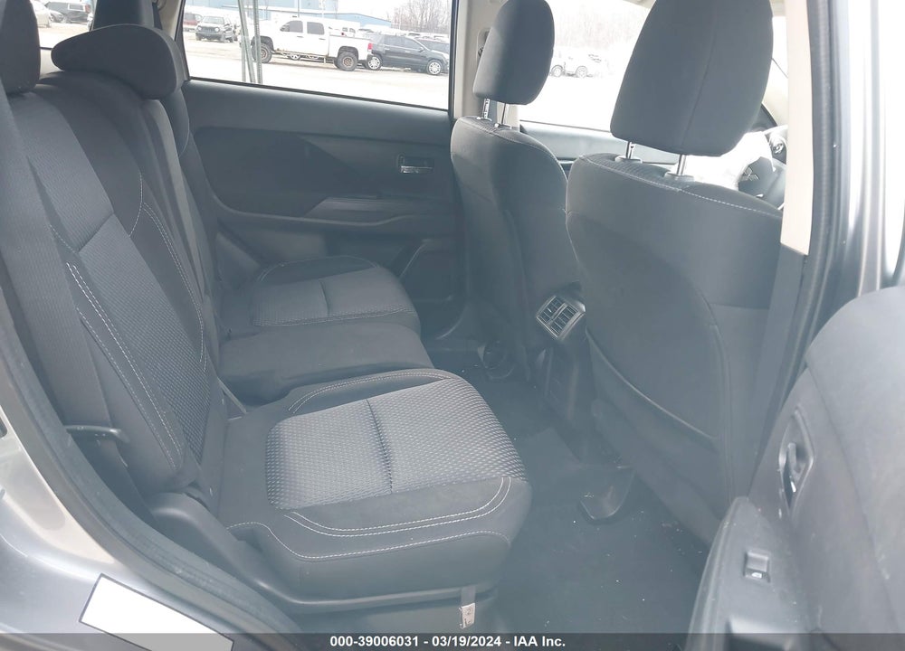 2020 MITSUBISHI OUTLANDER ES 2.4 S-AWC VIN: JA4AZ3A35LZ026317