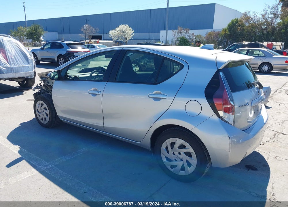2016 TOYOTA PRIUS C ONE VIN: JTDKDTB38G1120106