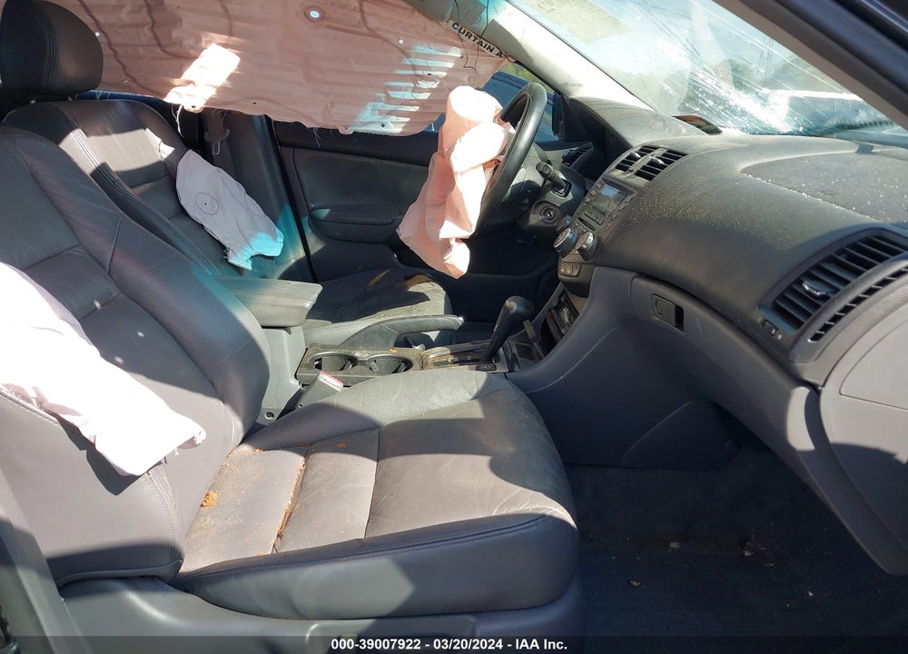 2004 HONDA ACCORD 3.0 EX VIN: 1HGCM66534A004102