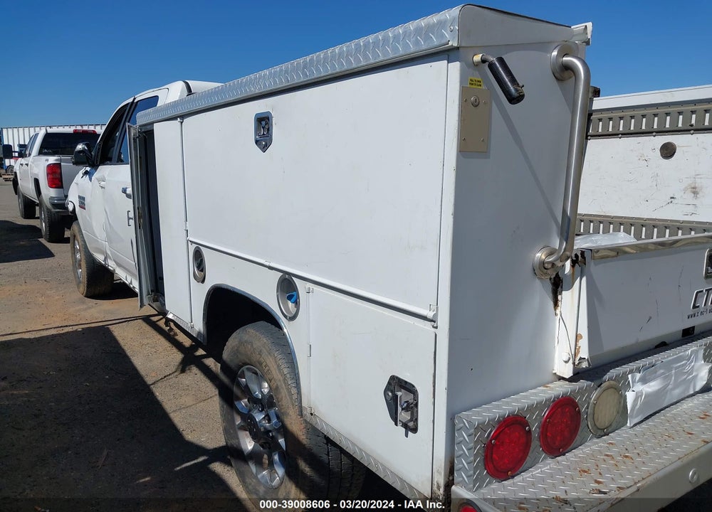 2017 RAM 3500 BIG HORN  4X4 8' BOX VIN: 3C63R3HL9HG696942