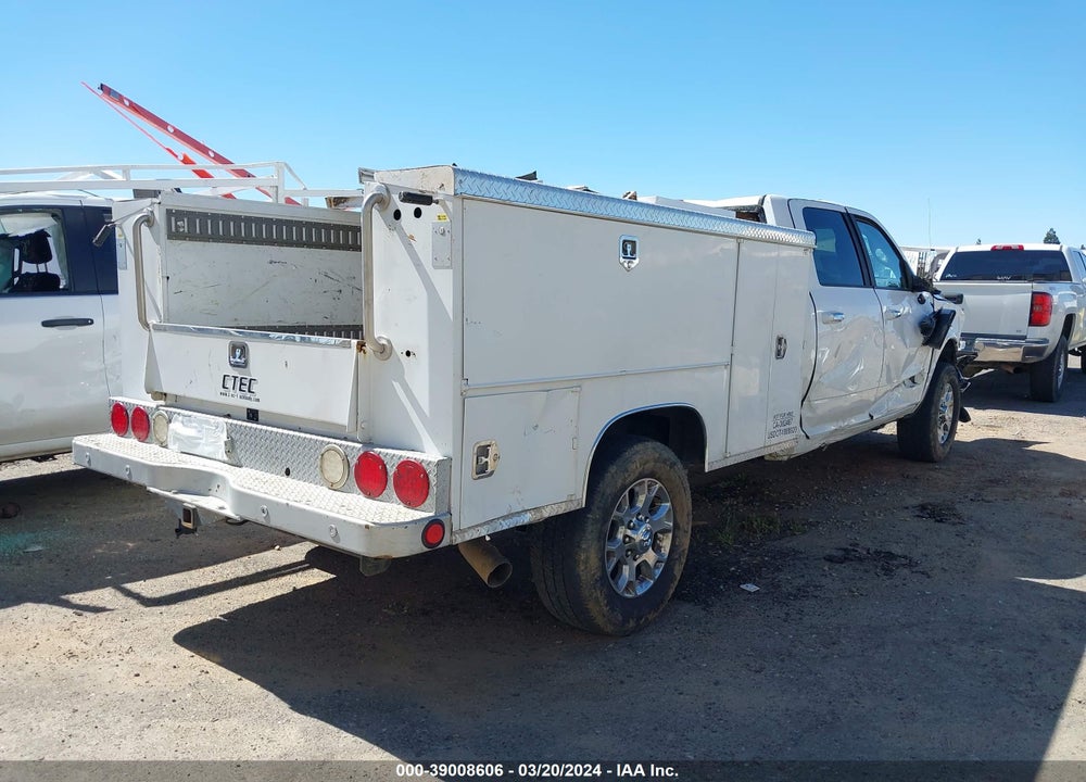 2017 RAM 3500 BIG HORN  4X4 8' BOX VIN: 3C63R3HL9HG696942