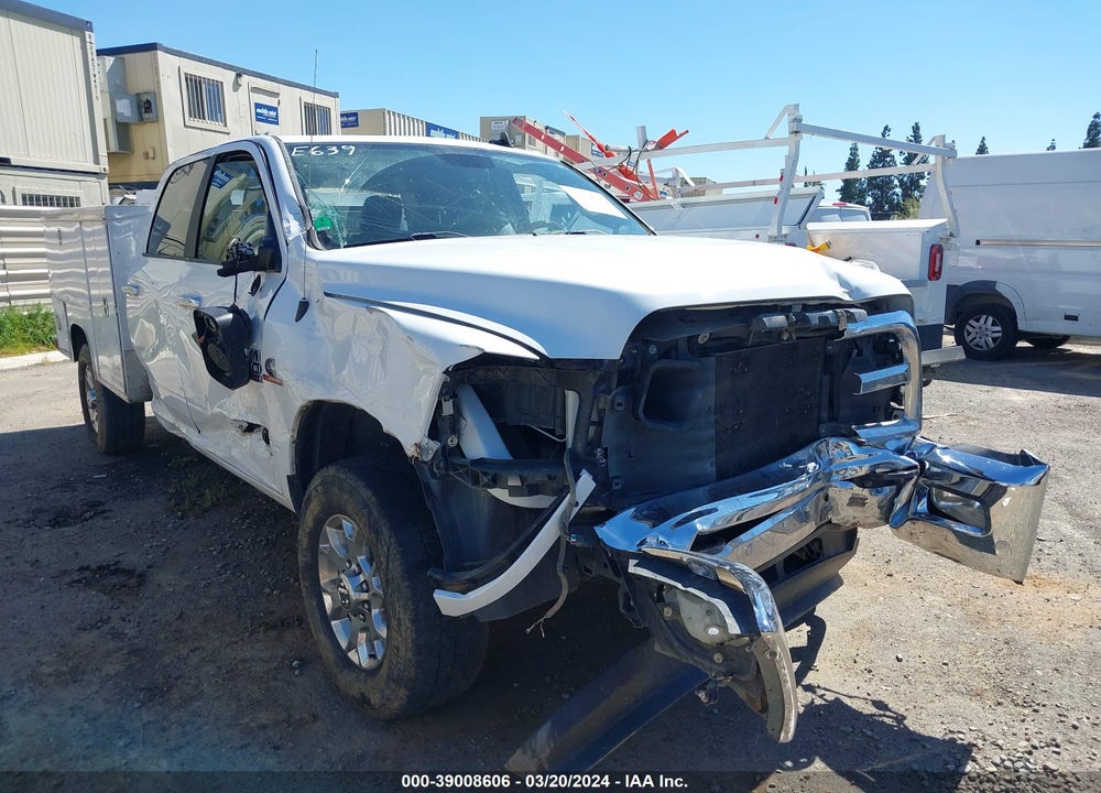 2017 RAM 3500 BIG HORN  4X4 8' BOX VIN: 3C63R3HL9HG696942
