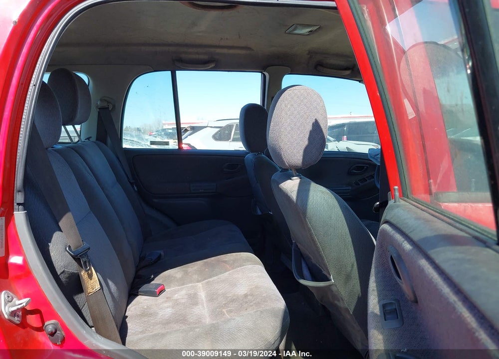 2001 CHEVROLET TRACKER HARD TOP BASE VIN: 2CNBJ13C816930556
