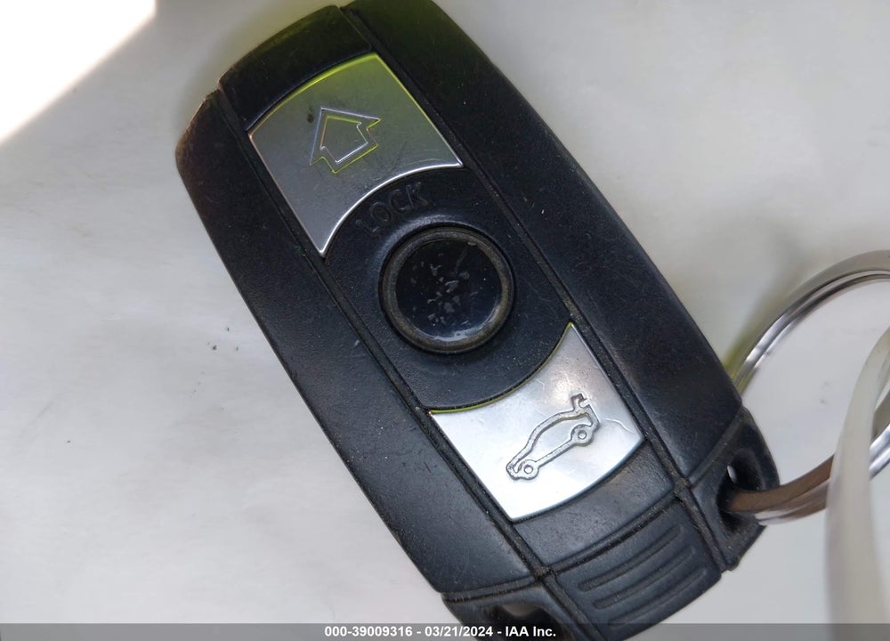 2006 BMW 325I VIN: WBAVB13576KX44198