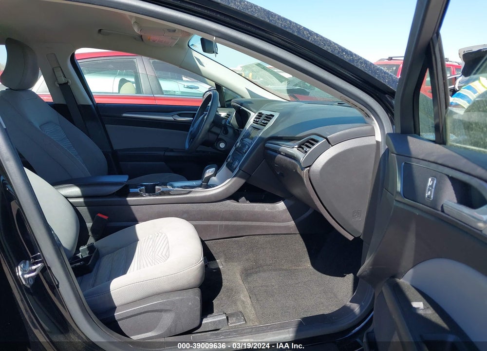 2016 FORD FUSION S VIN: 3FA6P0G72GR159224