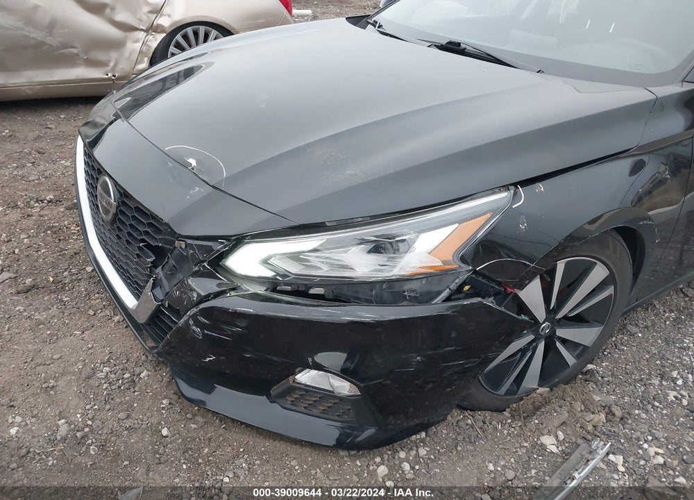2021 NISSAN ALTIMA SV FWD VIN: 1N4BL4DV2MN328838