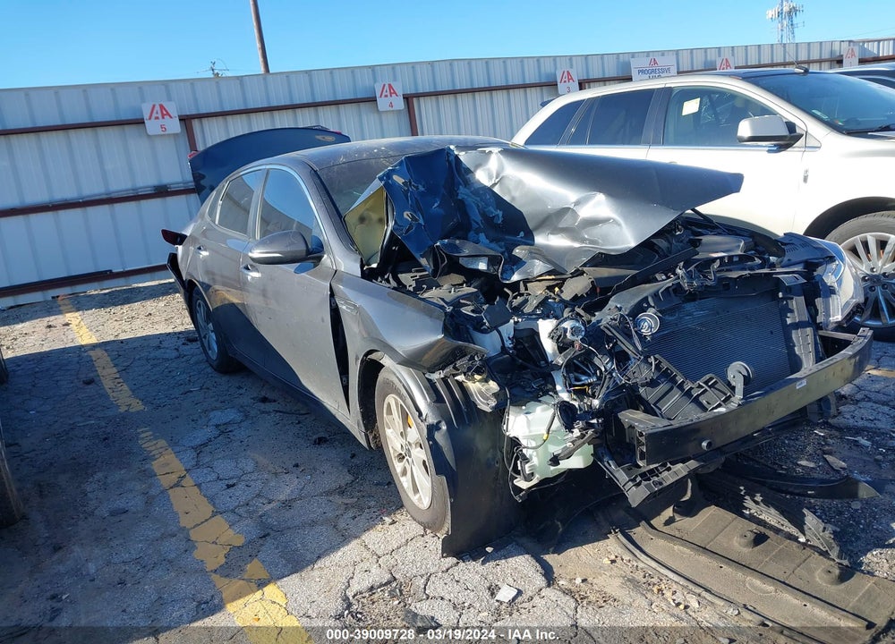 2018 KIA OPTIMA LX VIN: KNAGT4L3XJ5235512