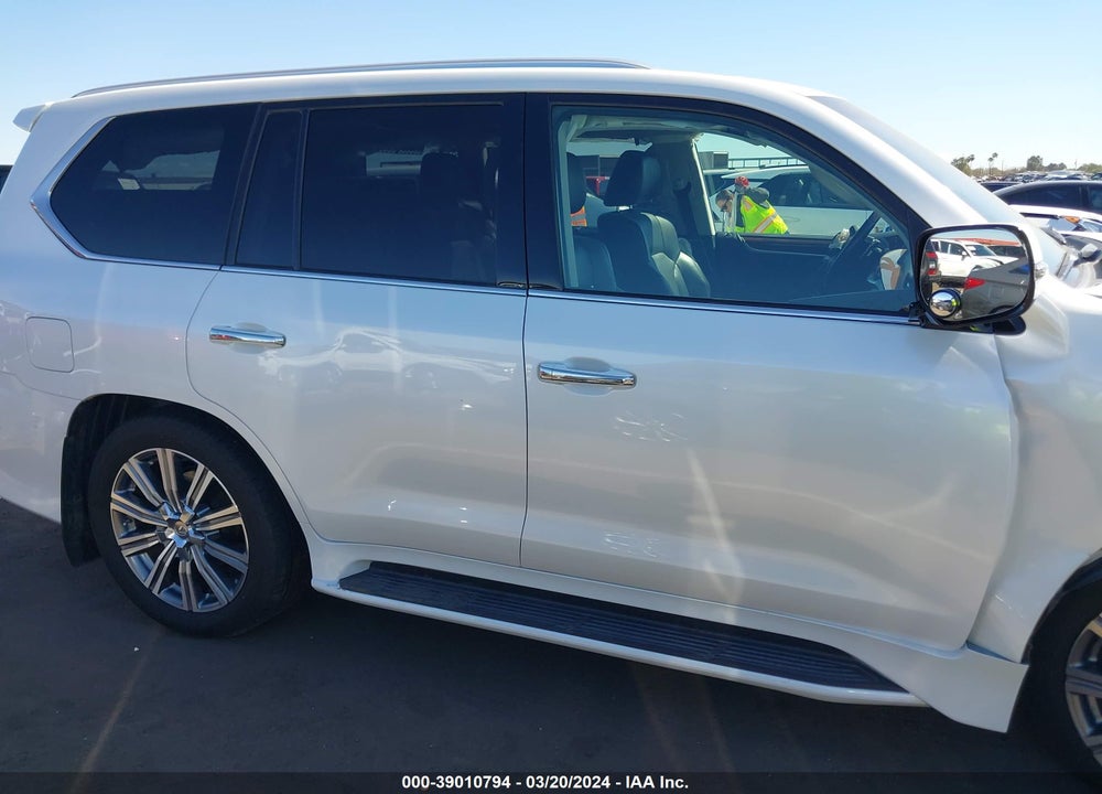 2016 LEXUS LX 570 VIN: JTJHY7AX5G4189941
