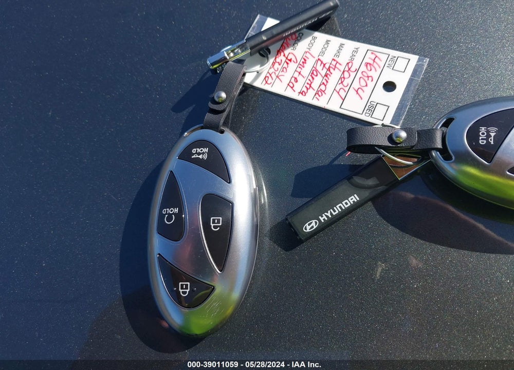 2024 HYUNDAI ELANTRA VIN: KMHLP4DG4RU663242