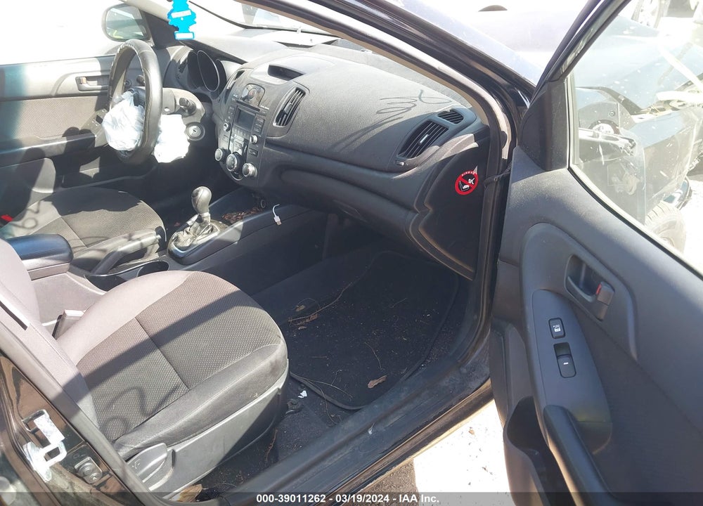 2011 KIA FORTE VIN: KNAFU4A22B5459846