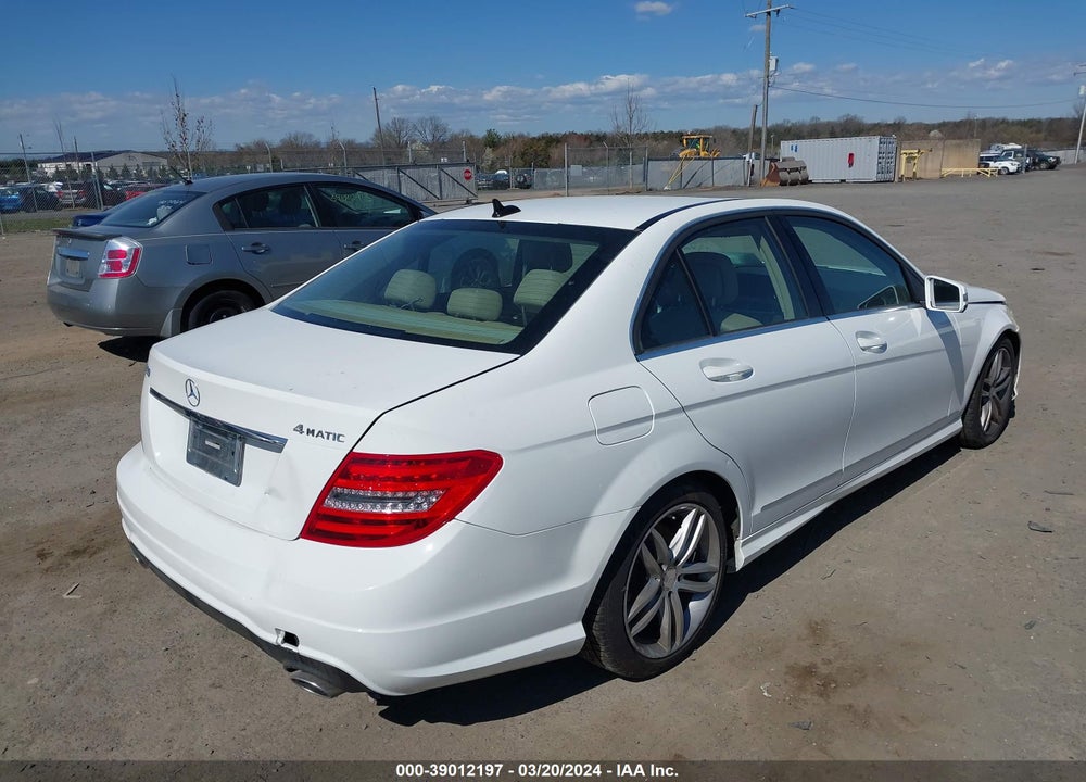 2014 MERCEDES-BENZ C 300 LUXURY 4MATIC/SPORT 4MATIC VIN: WDDGF8AB2ER315175