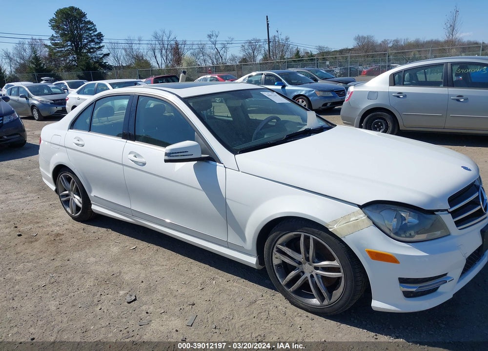 2014 MERCEDES-BENZ C 300 LUXURY 4MATIC/SPORT 4MATIC VIN: WDDGF8AB2ER315175