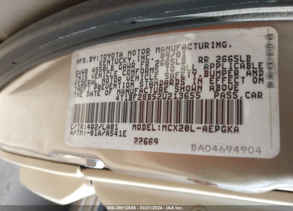 2002 TOYOTA AVALON XLS VIN: 4T1BF28B52U213655