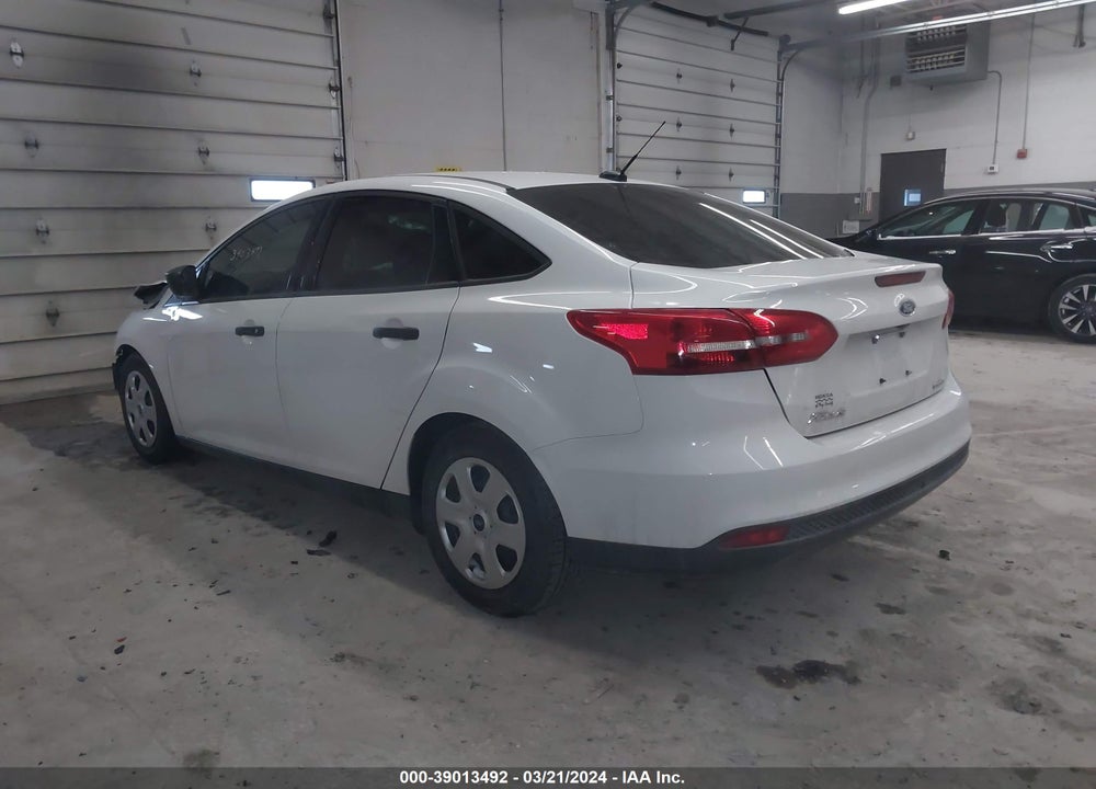 2016 FORD FOCUS S VIN: 1FADP3E23GL389532