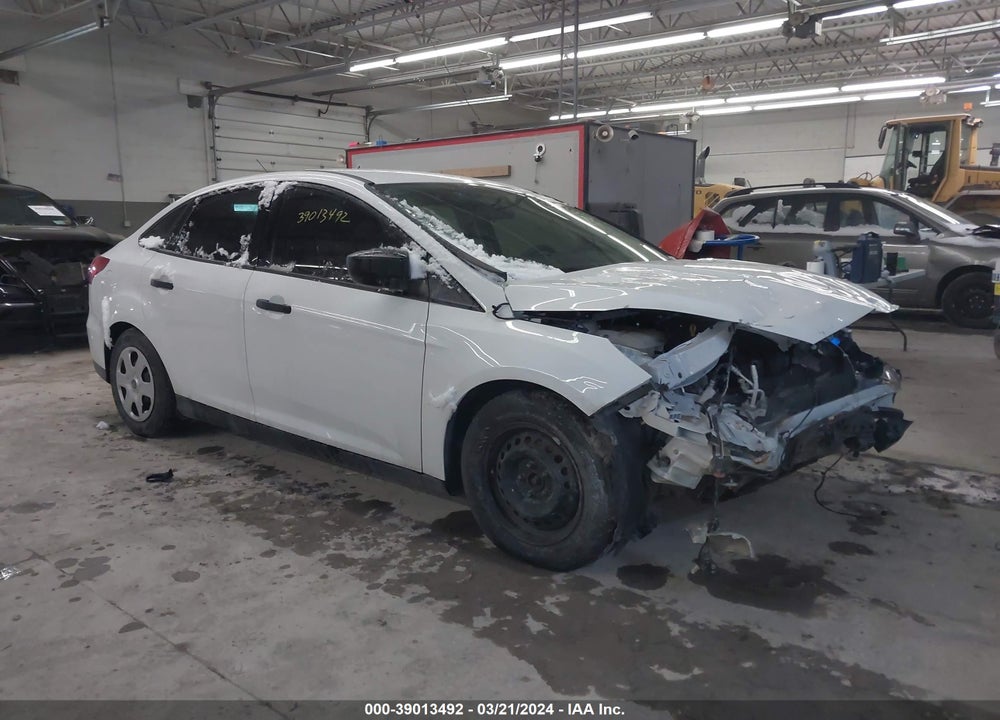 2016 FORD FOCUS S VIN: 1FADP3E23GL389532
