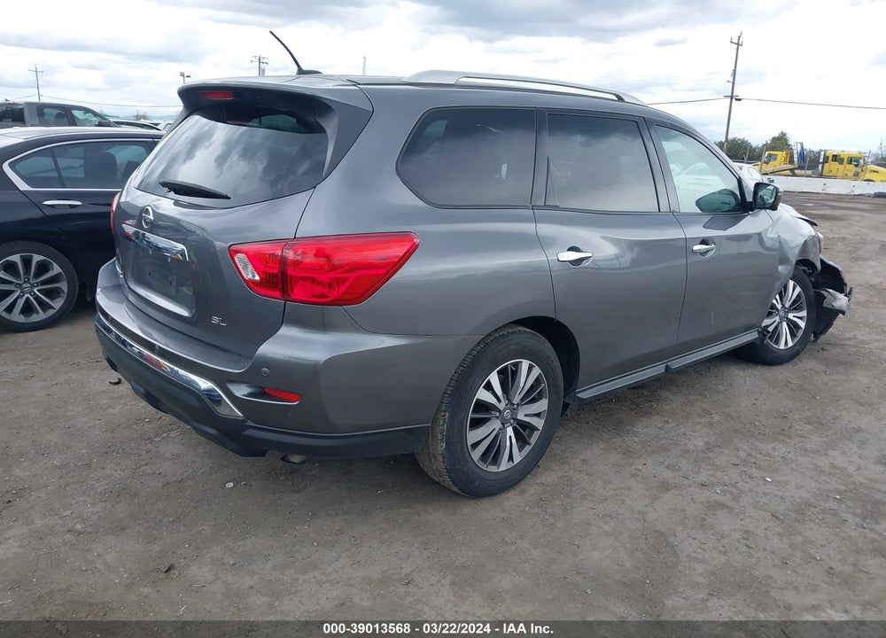 2018 NISSAN PATHFINDER SL VIN: 5N1DR2MN4JC604039