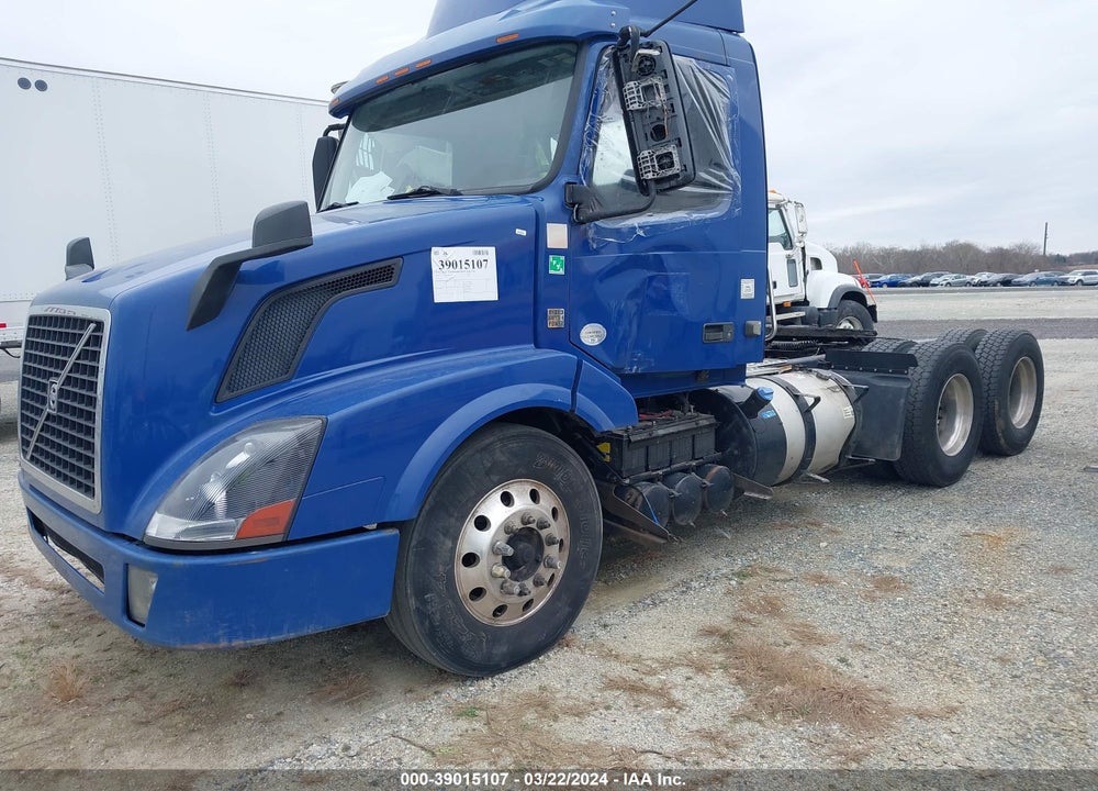 2015 VOLVO VN VNL VIN: 4V4NC9EH5FN913465