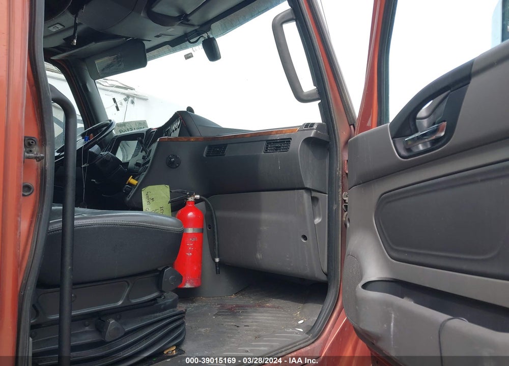 2019 INTERNATIONAL LT VIN: 3HSDZAPR1KN684771