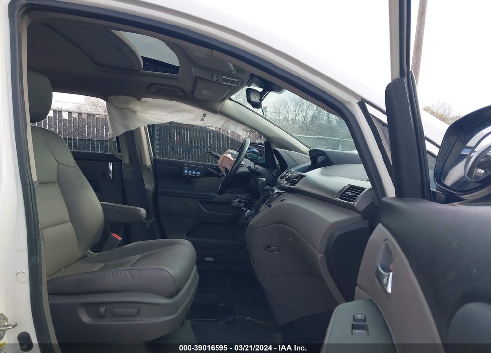2015 HONDA ODYSSEY EX-L VIN: 5FNRL5H62FB002315