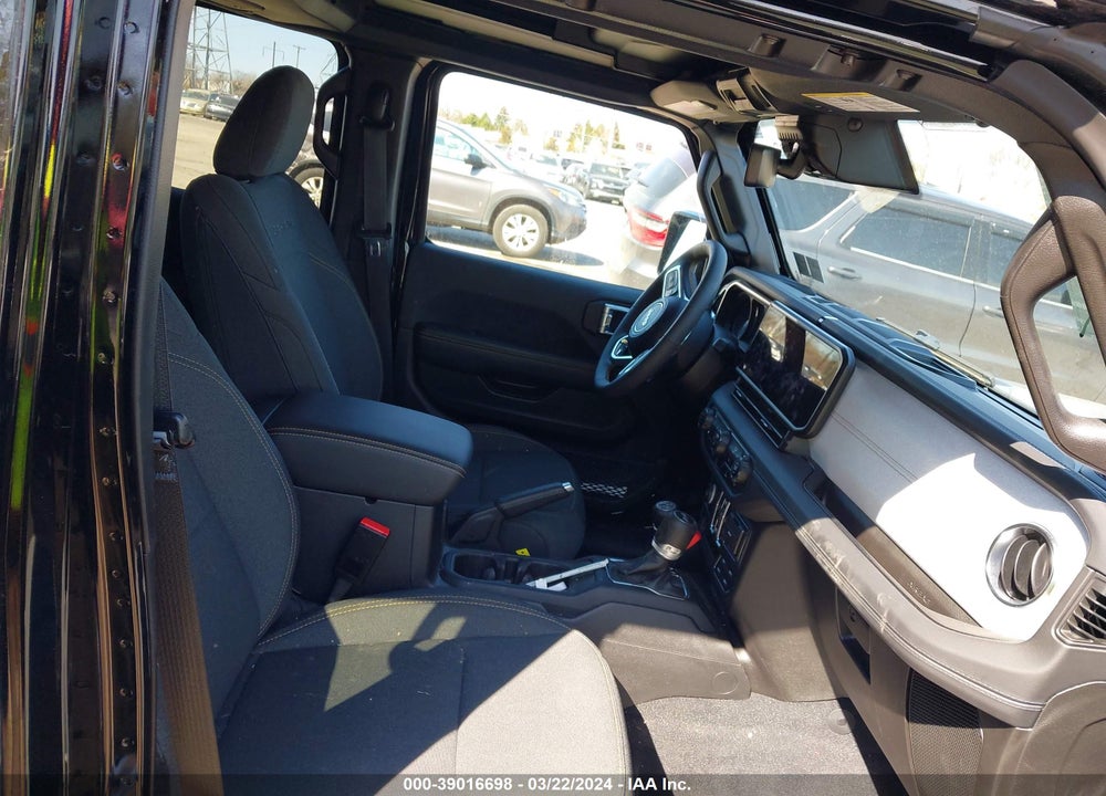 2024 JEEP WRANGLER 4XE SAHARA 4X4 VIN: 1C4RJXP62RW16683