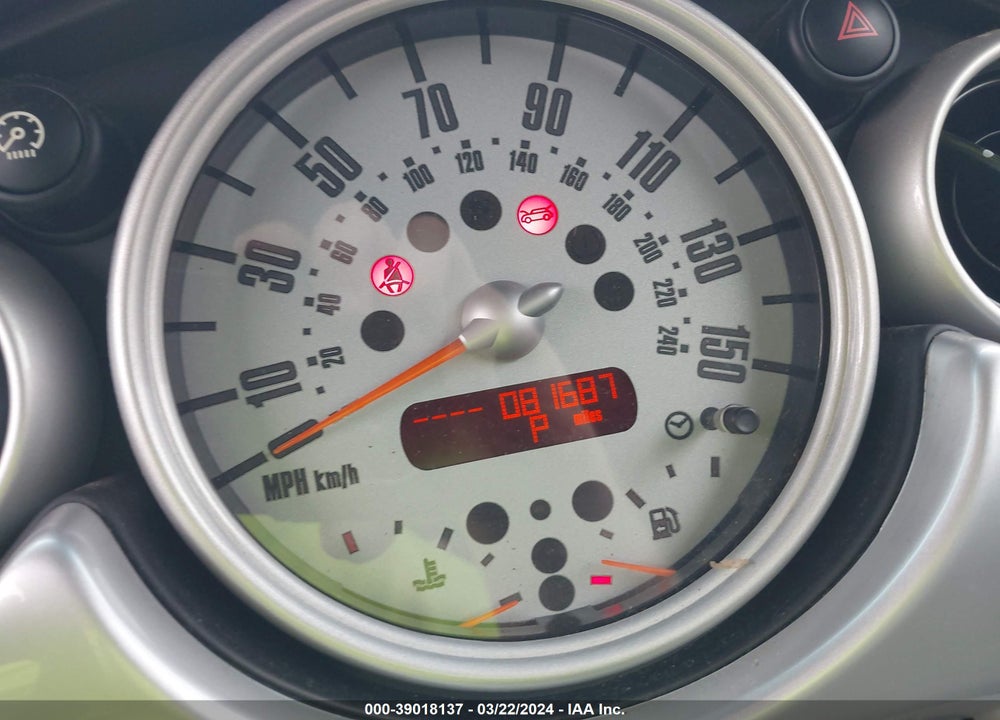 2008 MINI COOPER VIN: WMWRF33588TG18725