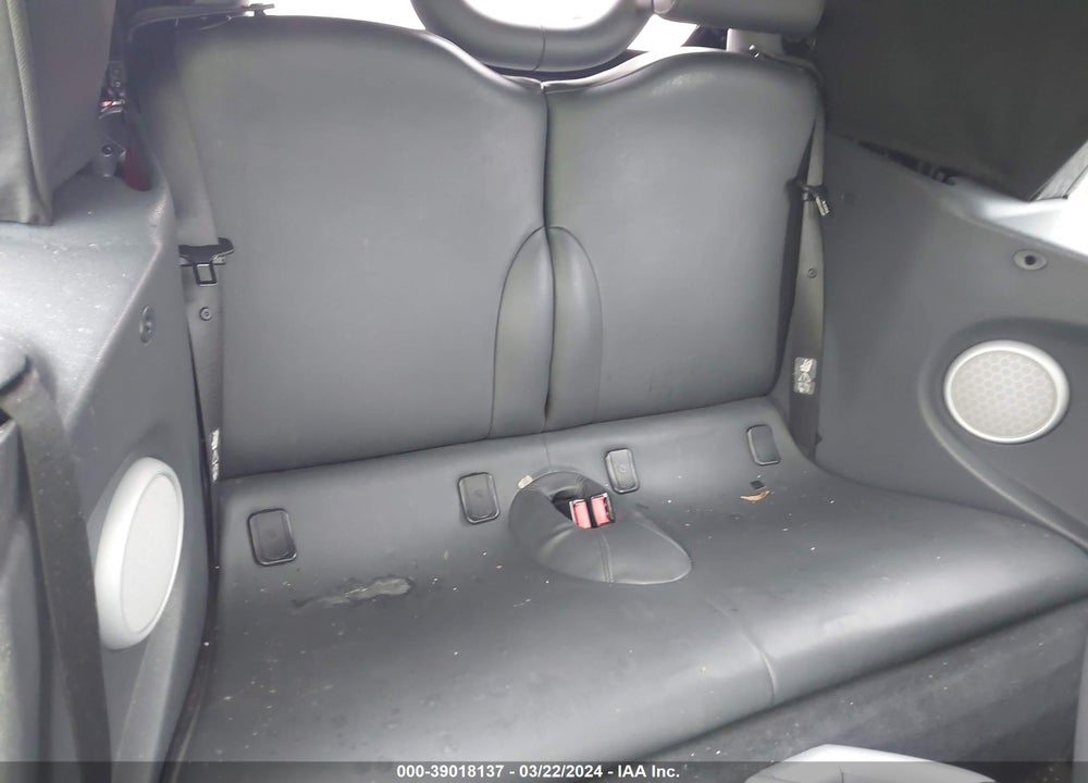 2008 MINI COOPER VIN: WMWRF33588TG18725