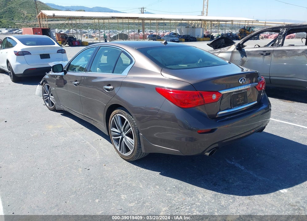 2016 INFINITI Q50 HYBRID VIN: JN1AV7AP8GM490137