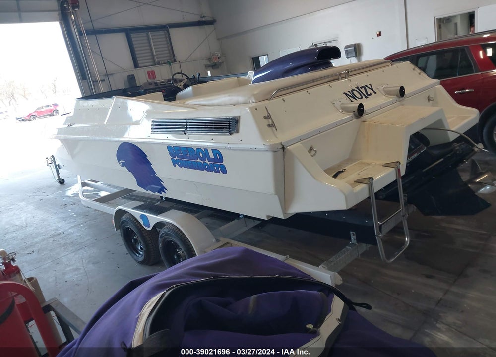 1990 EAGLE 265 RUNABOUT BOAT AND TRAILER VIN: BXJ08373C090