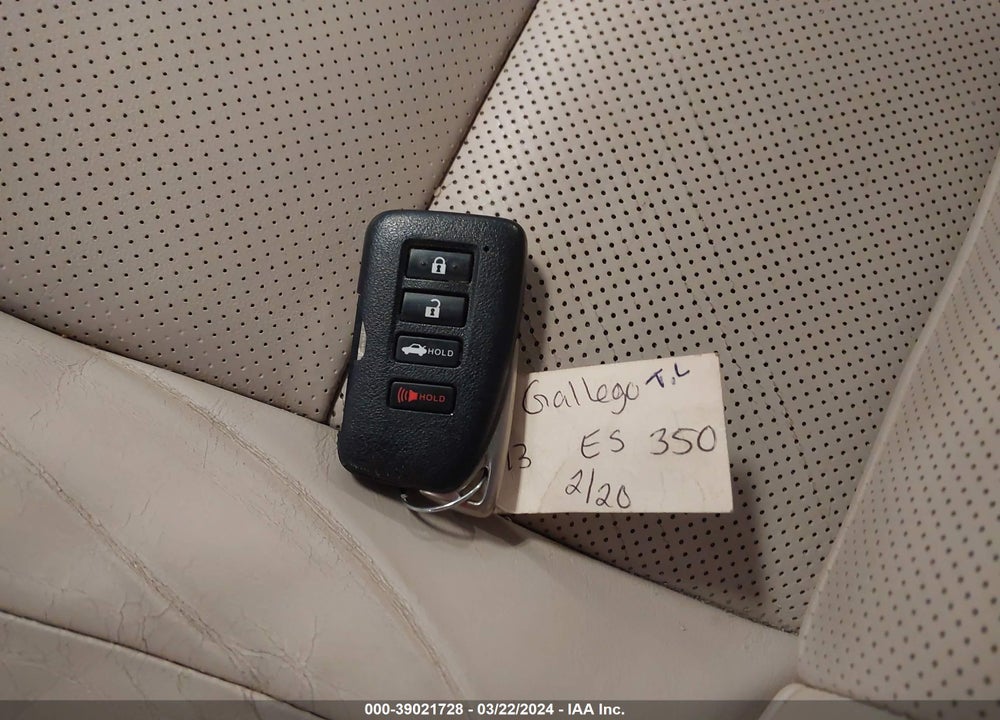 2013 LEXUS ES 350 VIN: JTHBK1GG8D2040203