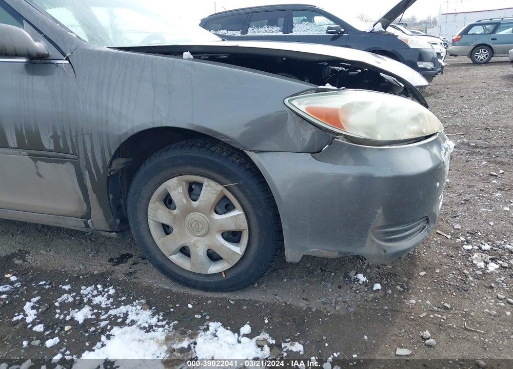 2004 TOYOTA CAMRY LE VIN: 4T1BE32K34U901853