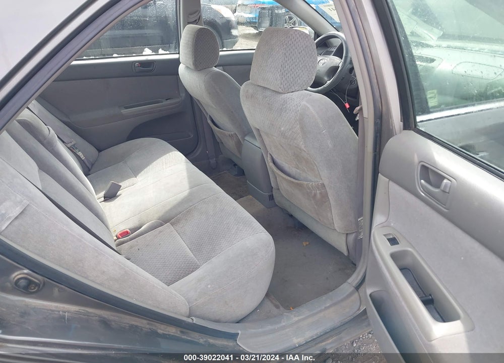 2004 TOYOTA CAMRY LE VIN: 4T1BE32K34U901853