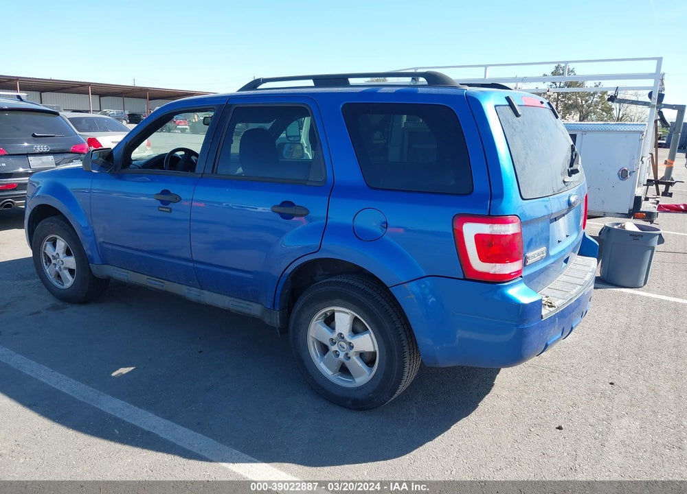 2011 FORD ESCAPE XLT VIN: 1FMCU9D74BKB74492
