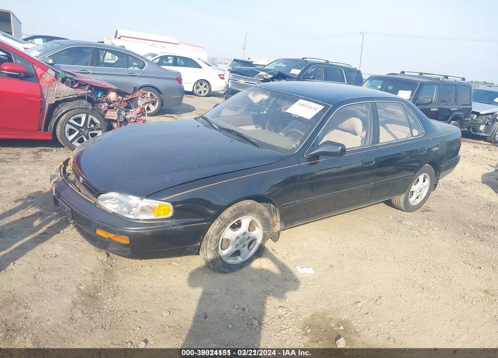1995 TOYOTA CAMRY LE VIN: JT2SK12E0S0328015