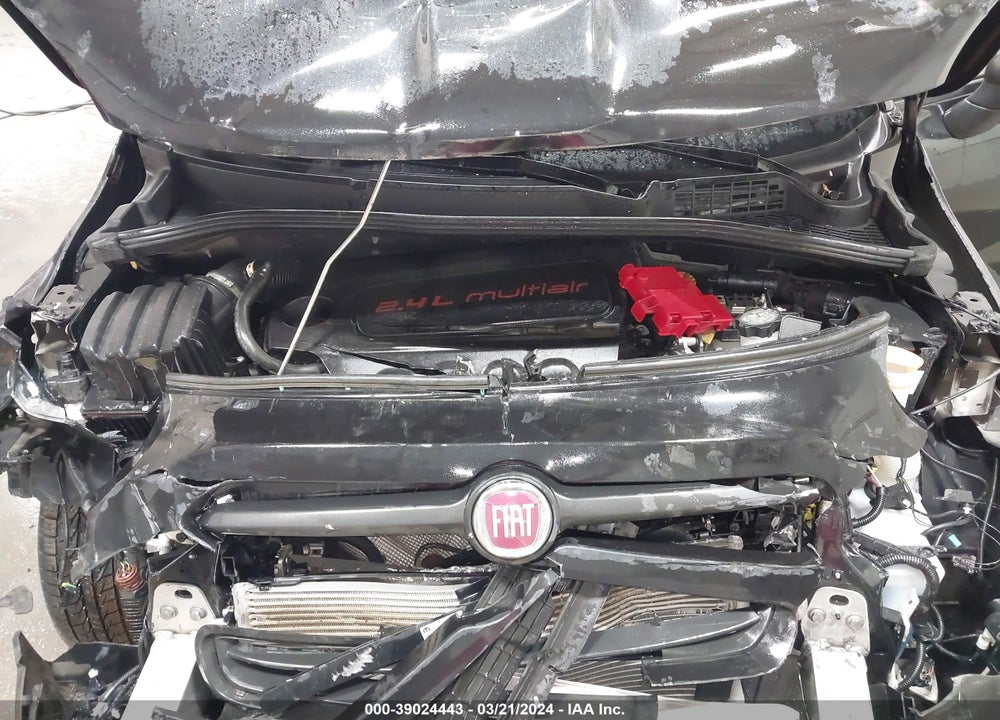 2018 FIAT 500X VIN: ZFBCFYCB5JP688743