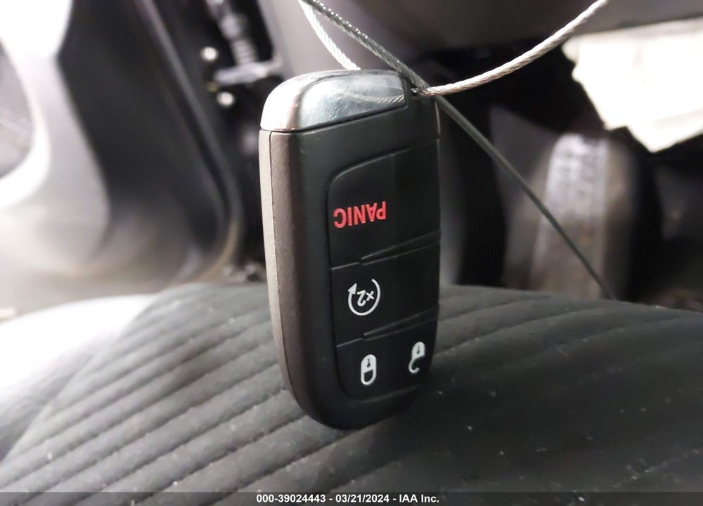 2018 FIAT 500X VIN: ZFBCFYCB5JP688743