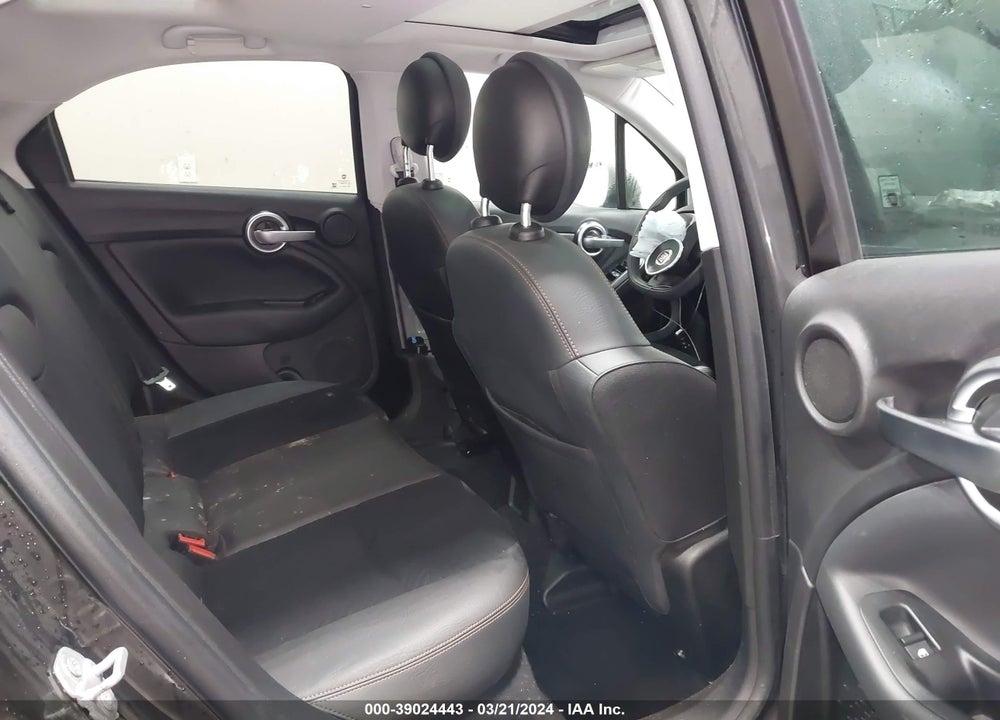 2018 FIAT 500X VIN: ZFBCFYCB5JP688743