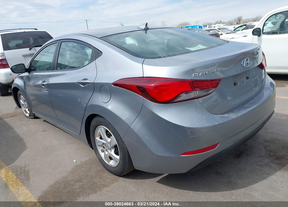 2015 HYUNDAI ELANTRA SE VIN: 5NPDH4AE1FH545454